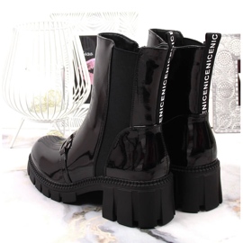 Bottes laquées sur un bloc et une plate-forme avec une chaîne, Potocki chaud noir le noir 3