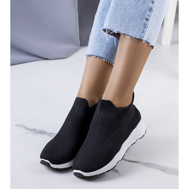 BM Baskets cheville Roes noires le noir 1