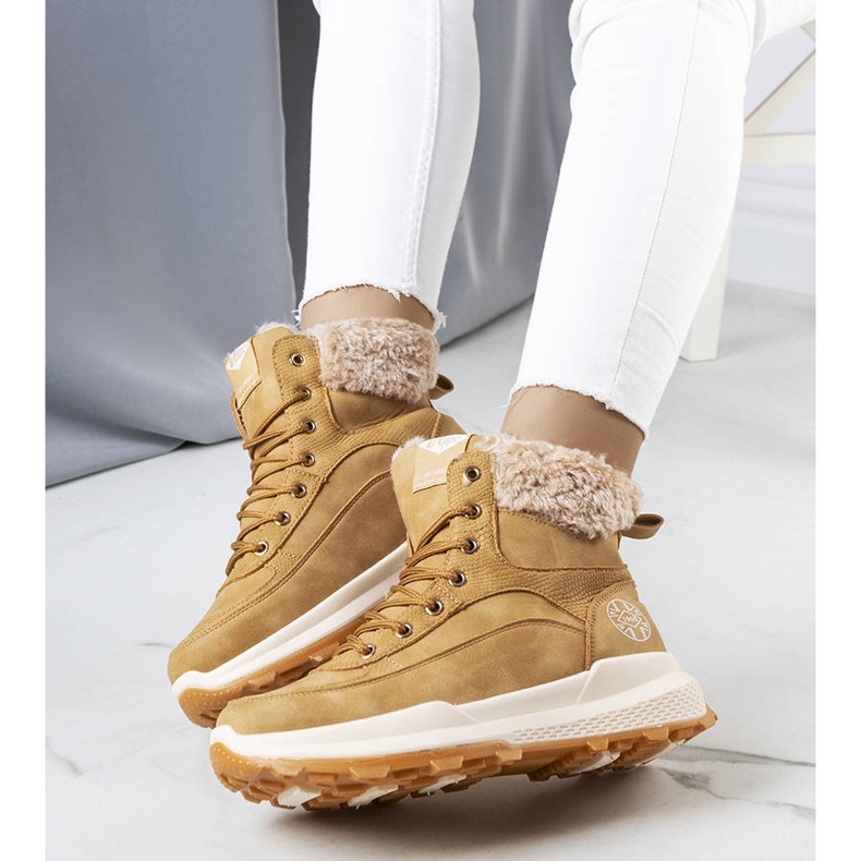 Bottes isolées beiges LCJ-22-44-1361L Lee Cooper 1 Bottes isolées beiges LCJ-22-44-1361L Lee Cooper 1