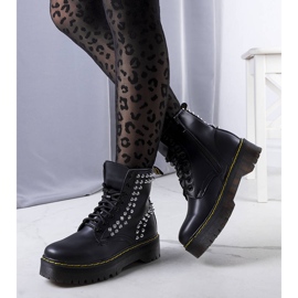 PA1 Boots noires à clous Castello 1