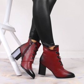 Daily Power Bottes sur le poteau isolées M.Daszyński W SAN10B rouge 3