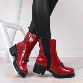 Bottes laquées sur un bloc et une plate-forme avec une chaîne, Potocki rouge chaud 5