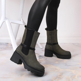 Bottines Chelsea pour femmes sur le poteau, daim Jezzi vert chaud 6