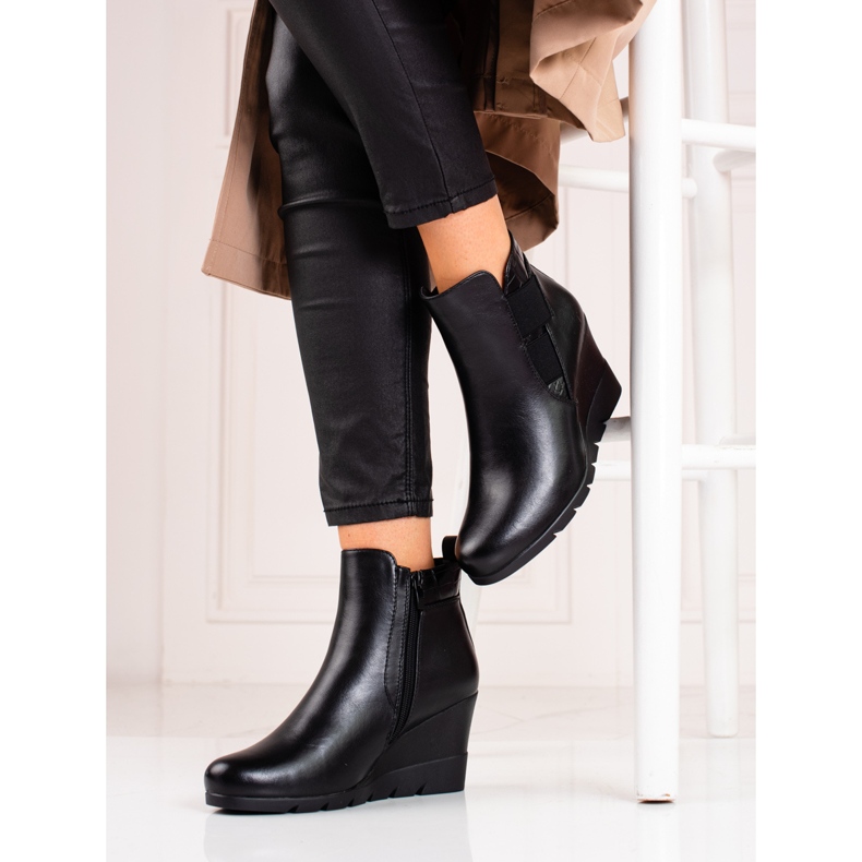 SHELOVET Bottes pour femmes sur une semelle compensée noir 2