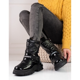 Bottes de neige Shelovet pour femmes isolées avec fourrure noir 1
