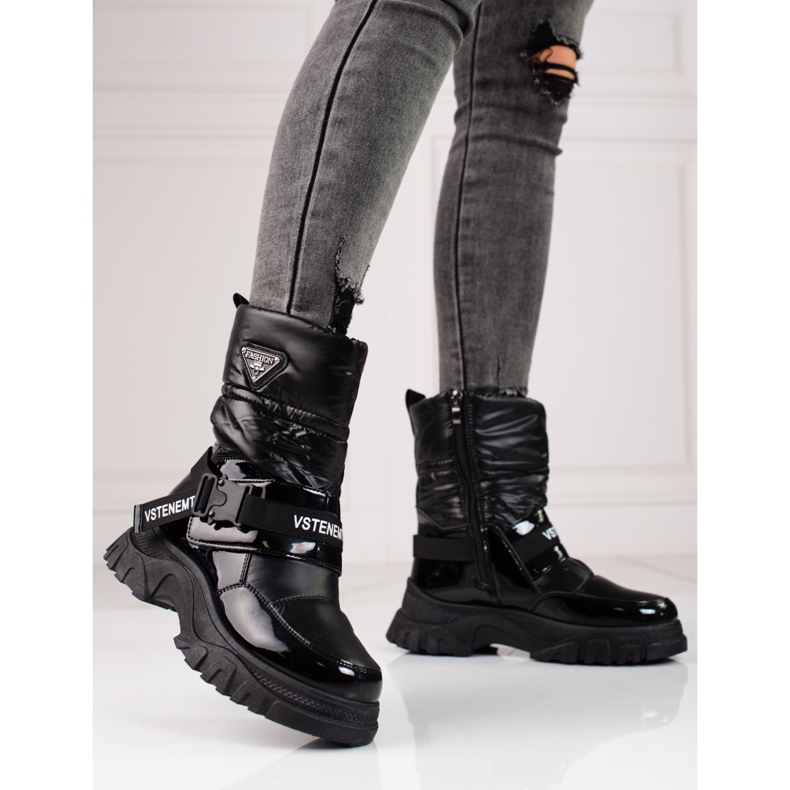 Bottes de neige Shelovet pour femmes isolées avec fourrure noir 2