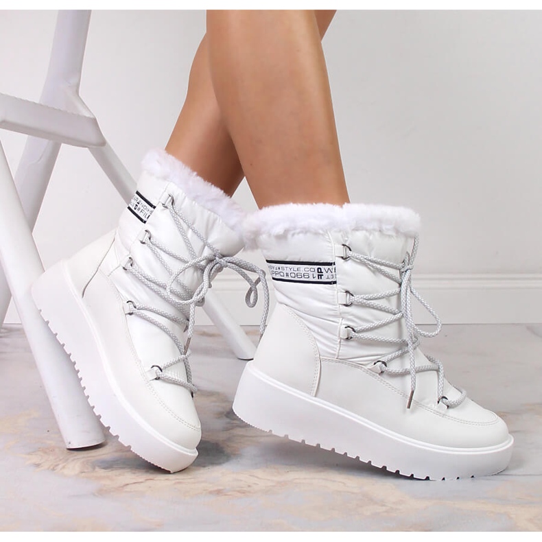 Bottes de neige chaudes pour femmes à lacets Filippo blanches 1 Bottes de neige chaudes pour femmes à lacets Filippo blanches 1