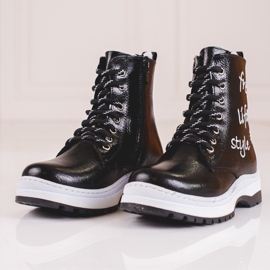 W. Potocki Bottes noires pour filles de Potocki 1