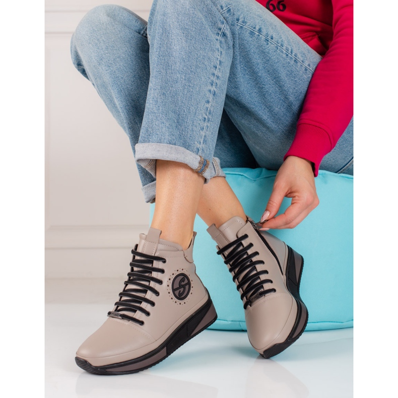 Baskets pour femmes sur la plateforme Shelovet en cuir naturel beige 1