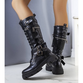 BM Bottes isolées noires avec un sachet Viera le noir 1