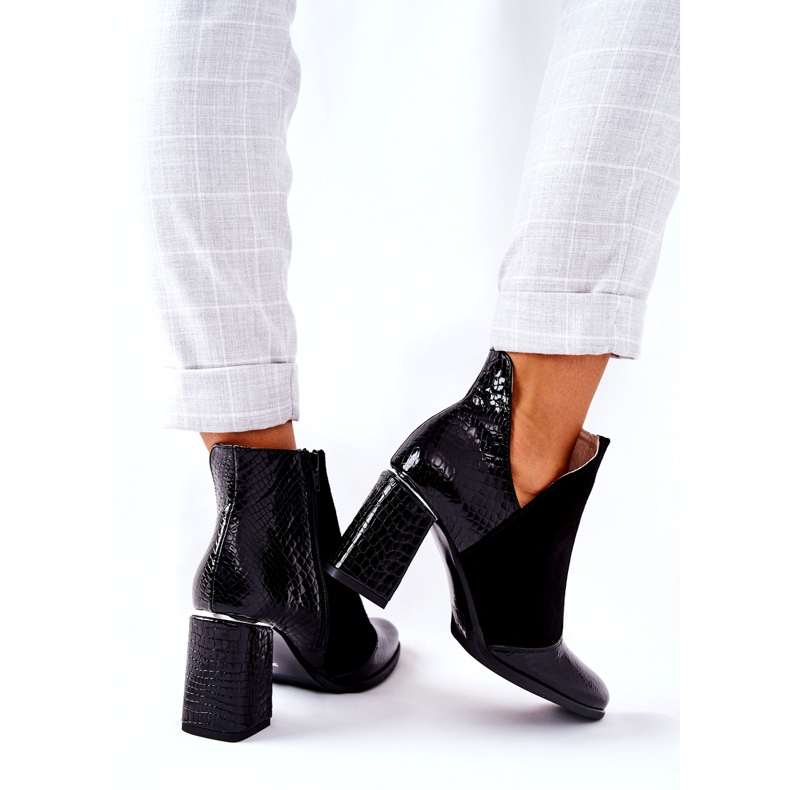 Bottes en cuir pour femmes sur un talon noir le noir 3