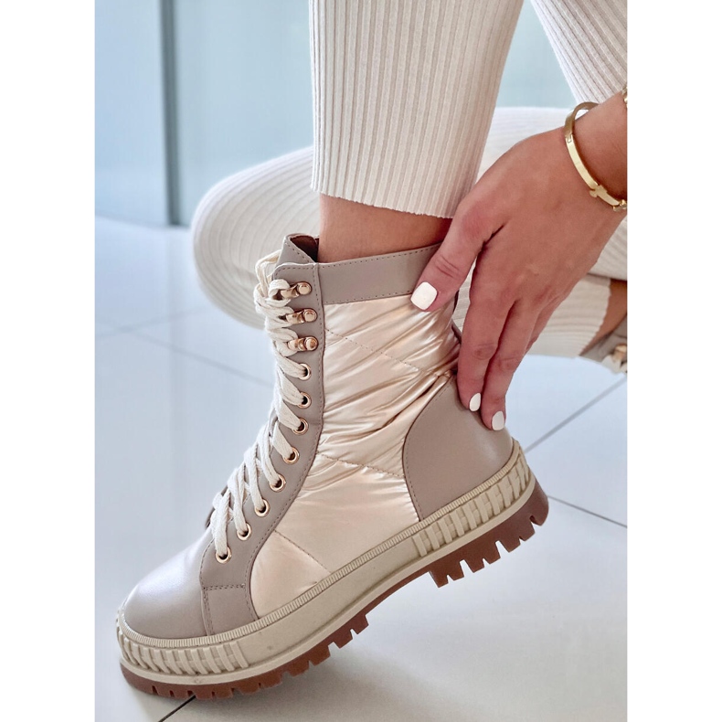 BM baskets à lacets Aileen Beis beige 1 BM baskets à lacets Aileen Beis beige 1