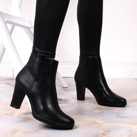 Talons hauts isolés M.Daszyński W SAN8B le noir 4