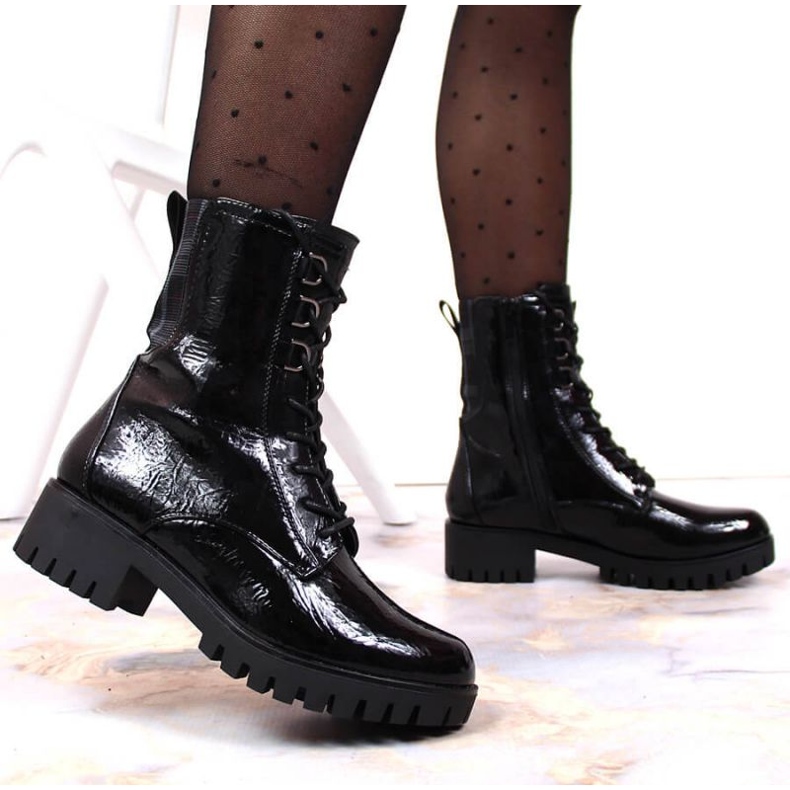 Bottines laquées isolées Jezzi W JEZ369 le noir 2