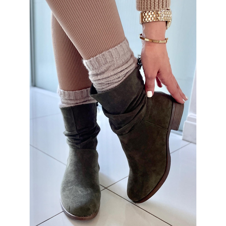 PA1 Bottines plates en daim vert Theda 2