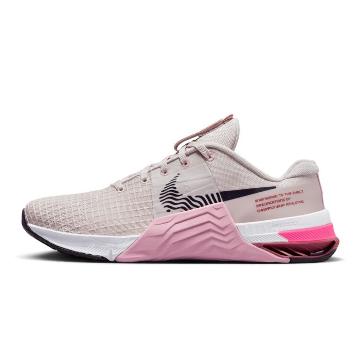 Chaussures Nike Metcon 8 W DO9327-600 rose 1 Chaussures Nike Metcon 8 W DO9327-600 rose 1
