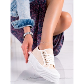 SHELOVET Des baskets sur une large plateforme beige 1 SHELOVET Des baskets sur une large plateforme beige 1