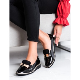 Goodin Chaussures légères avec un ornement noir 1