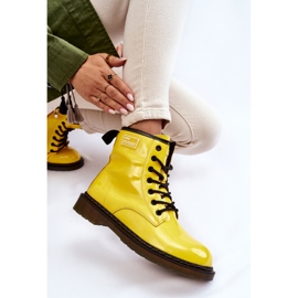 Bottes Isolantes Laquées Femme GOE II2N4054 Jaune 6