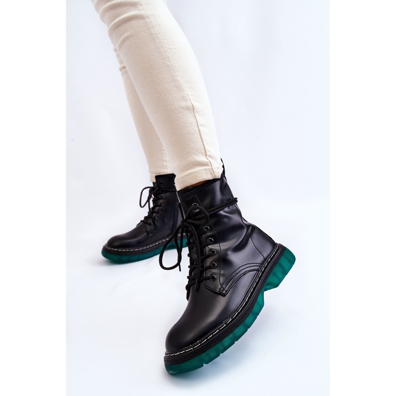 Bottes à lacets pour femmes avec semelle verte Trinah noire 2
