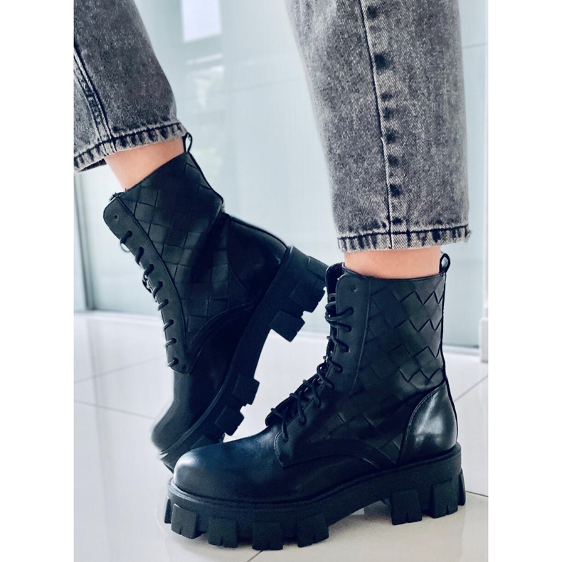 BM Travailleurs à lacets noirs Alfre le noir 1