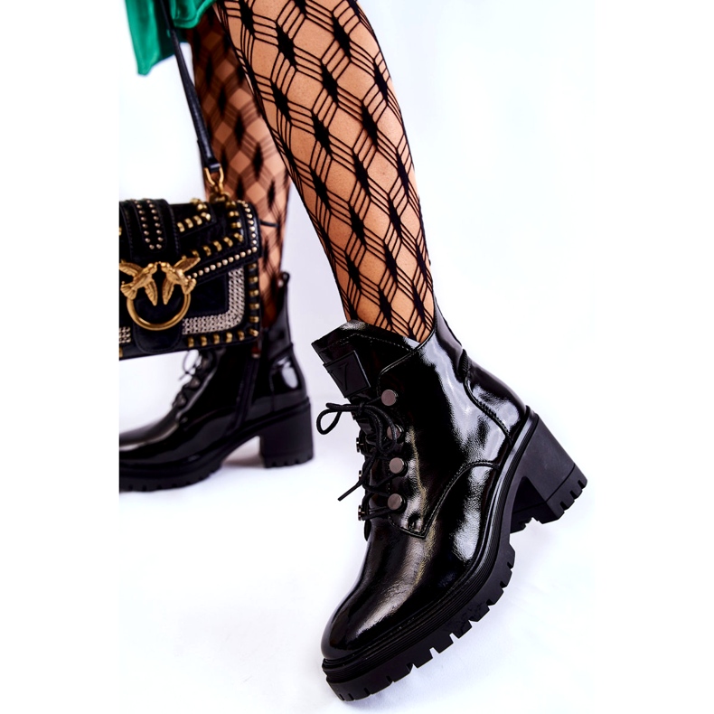 Vinceza Bottines Laquées Chaudes à Lacets Noir Ragnhild 1