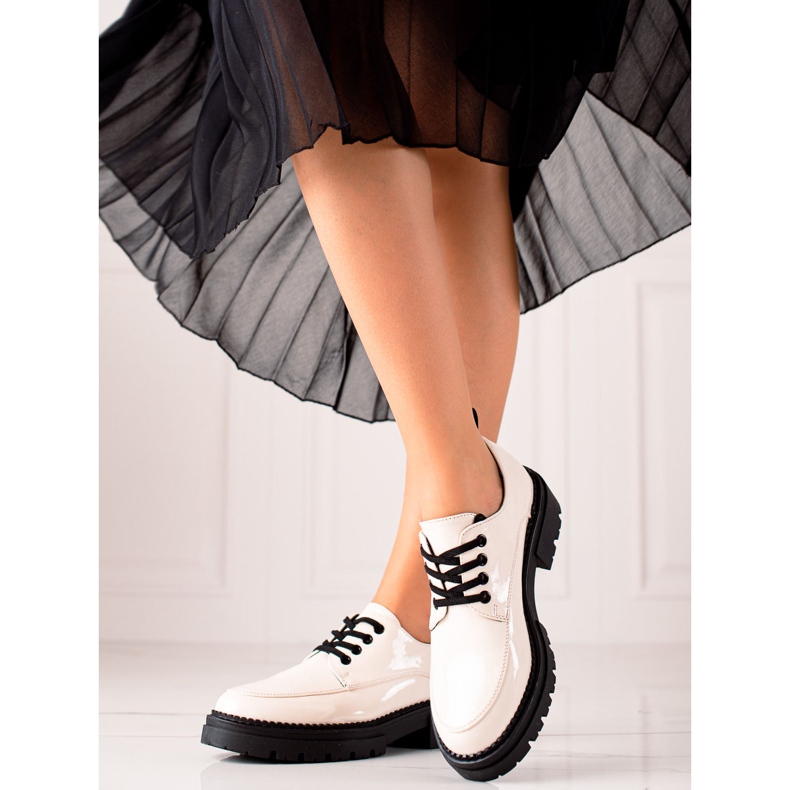 La.Fi Chaussures à lacets élégantes blanche le noir 2 La.Fi Chaussures à lacets élégantes blanche le noir 2