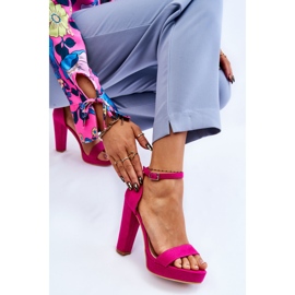 PA1 Sandales en daim spectaculaires fuchsia sur un talon rose 9