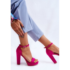 PA1 Sandales en daim spectaculaires fuchsia sur un talon rose 1