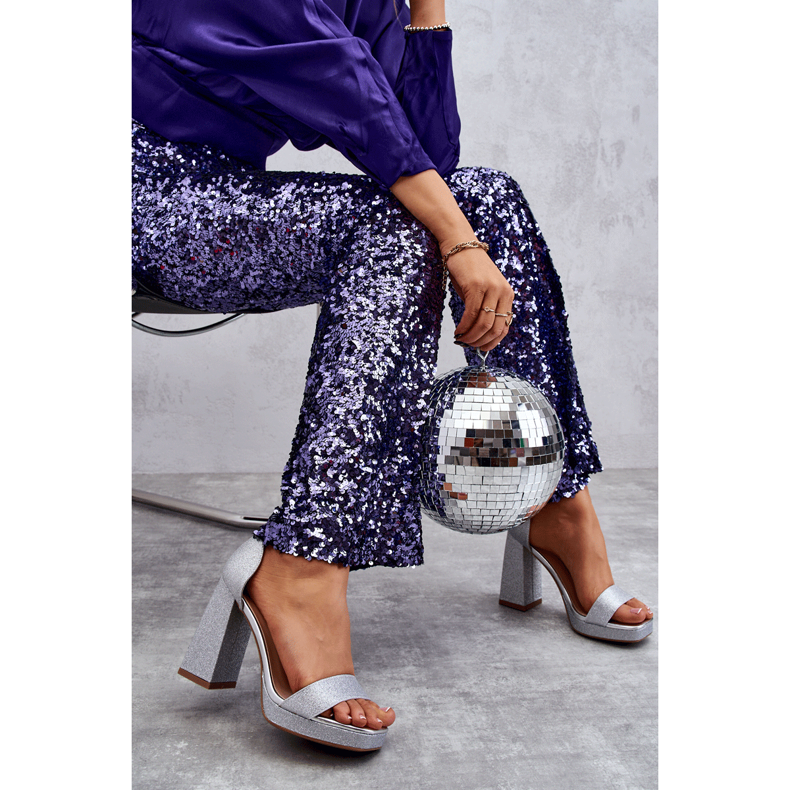 Sandales brillantes sur un talon Calmi argenté massif 1