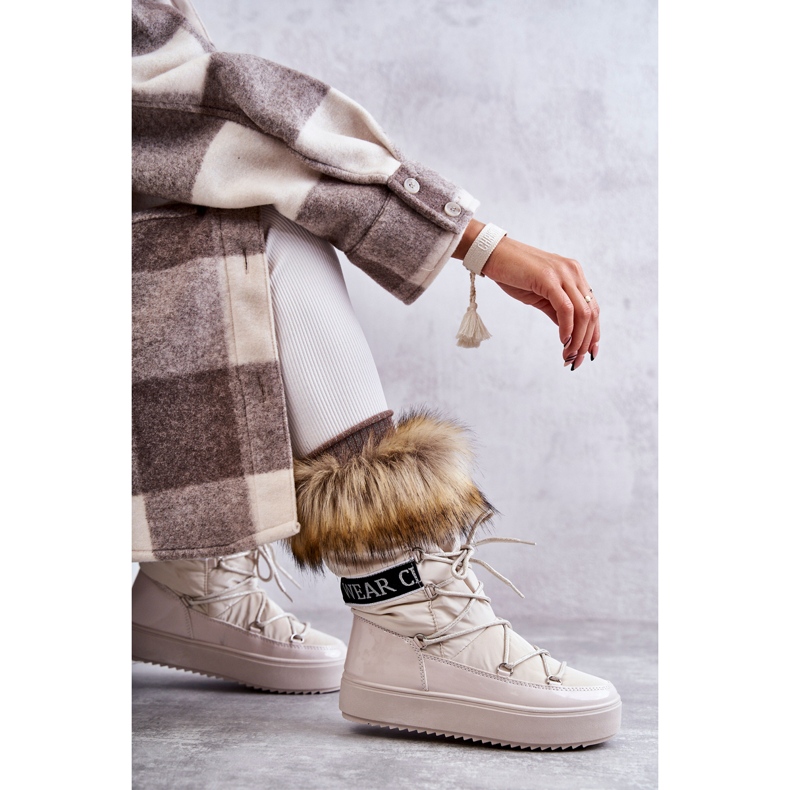 Bottes de neige à lacets beige des femmes 4