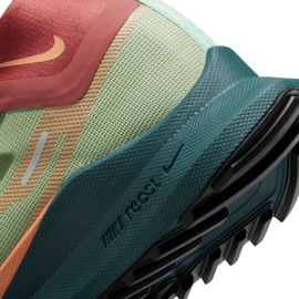 Chaussures de course Nike React Pegasus Trail 4 Gore-Tex W DJ7929-300 brun vert 6