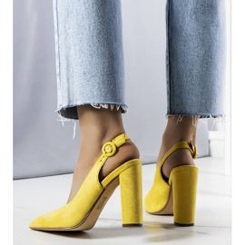 PA1 Escarpins jaunes à talon ouvert de Jaylee 2
