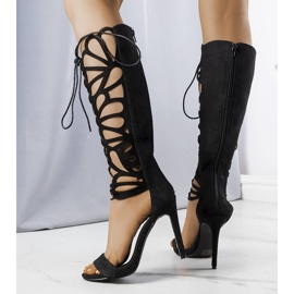 BM Sandales noires à tige décorative de Julio 1