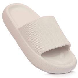 Chaussons pour femmes sur la plate-forme blanc Vinceza 48801 1