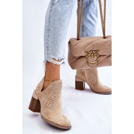 PM1 Bottes découpées en daim beige clair Layne 4