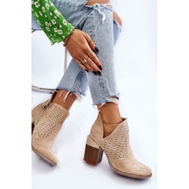 PM1 Bottes découpées en daim beige clair Layne 9