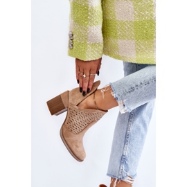 PM1 Bottes découpées en daim beige Layne 6