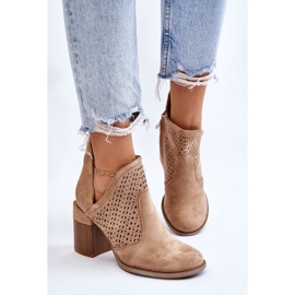 PM1 Bottes découpées en daim beige Layne 7