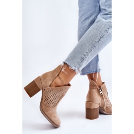 PM1 Bottes découpées en daim beige Layne 9