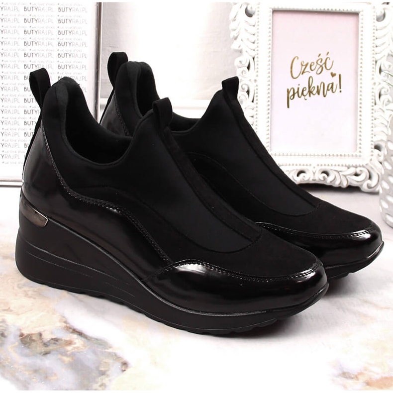 News Chaussures compensées femme noir Vinceza 4000 1