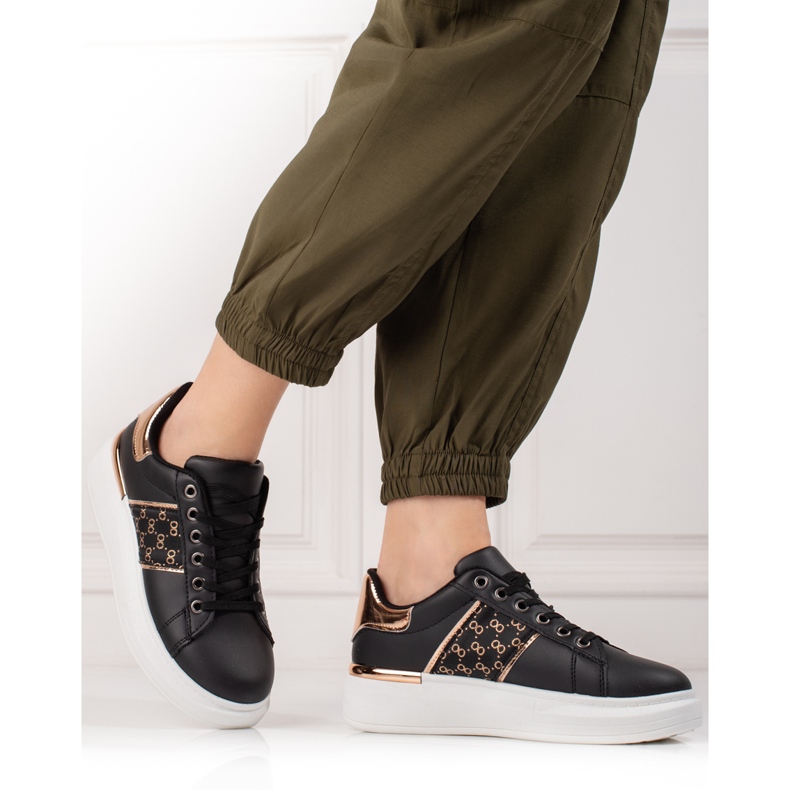 Chaussures de sport plateforme noires Shelovet le noir 1