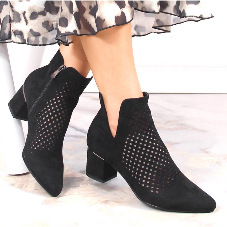 Bottines en daim ajouré noir pour femme Vinceza 10892 1