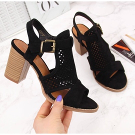 Sandales pour femmes montées sur un poteau eVento noir 2