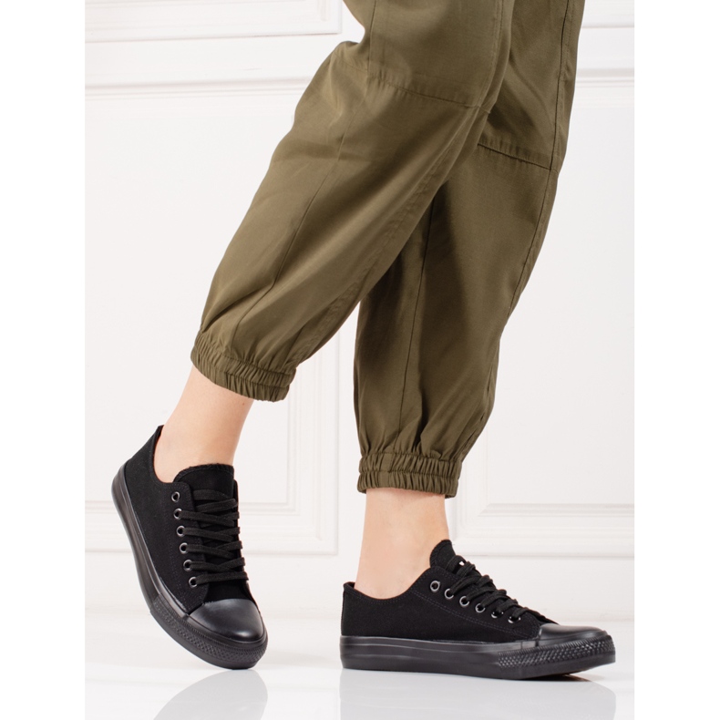 Baskets classiques noires pour femmes 1