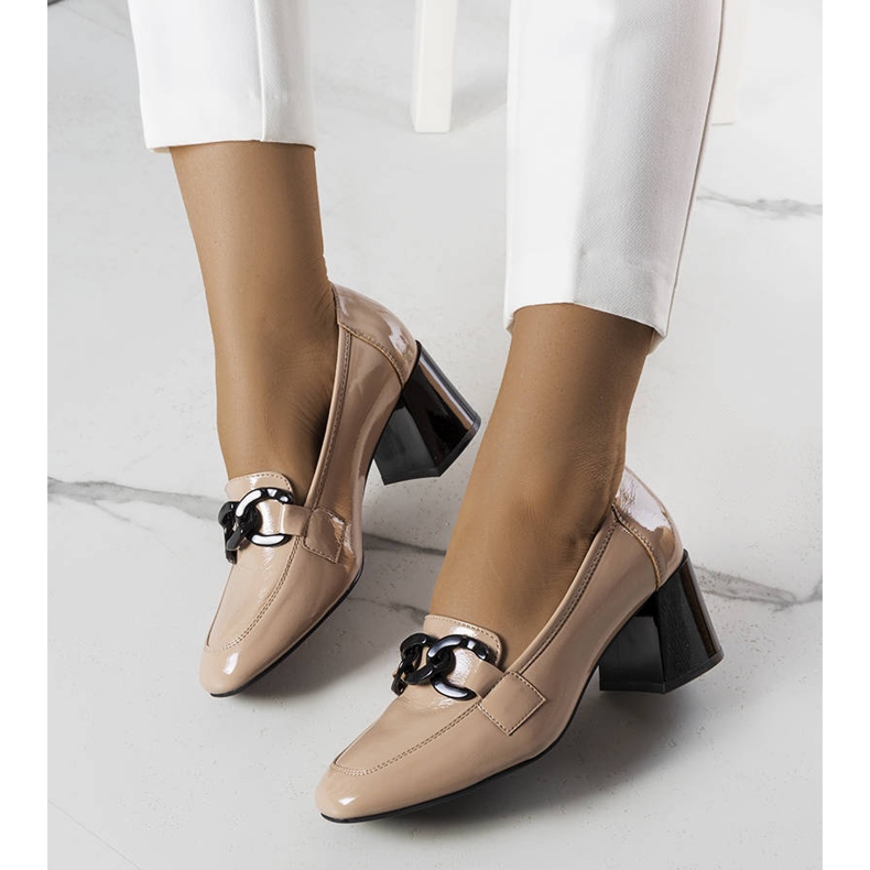 BM Escarpins en cuir verni beige Teresa 1