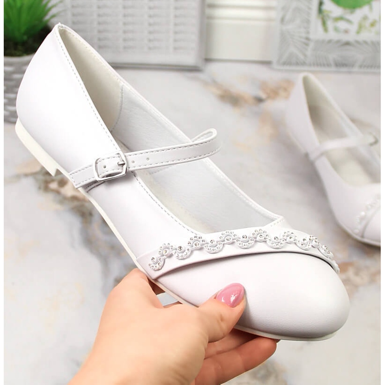 American Club 45/23 ballerines blanches avec zircons 1