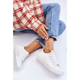 Baskets classiques pour femmes blanches et beiges 7