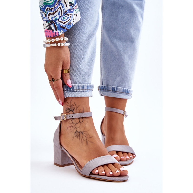 PS1 Sandales en daim grises à talons bas Quincy 1