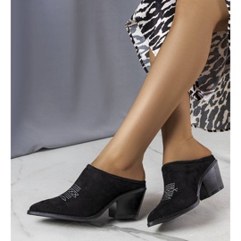 Claquettes noires à devant intégré de Linda le noir 1